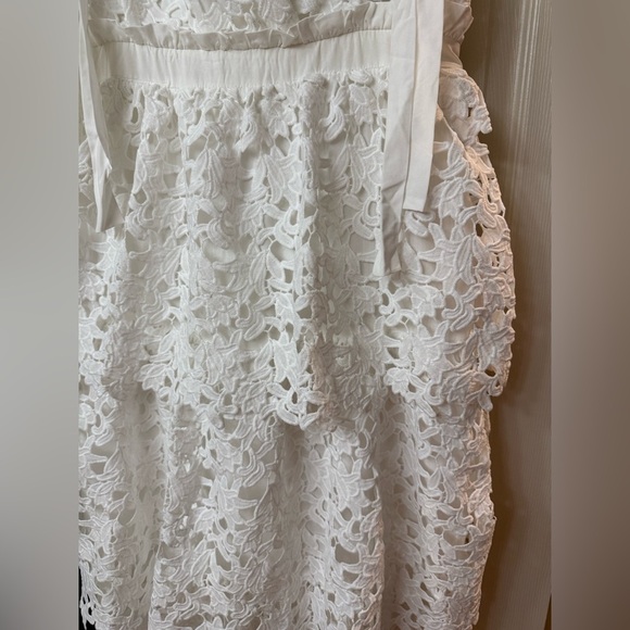 Endless Rose White Lace Midi Tiered Dress Size Large L NWOT Revolve - Picture 7 of 9